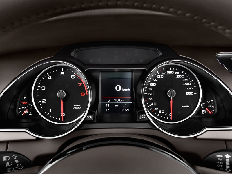 Audi A6 8 800 600